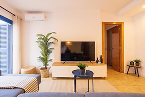 Lucas House by Sitges Group