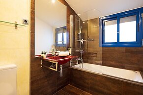 Lucas House by Sitges Group