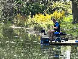 Cedar Boutique Lodge-dog, Fishing and Spa Access