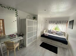 Impeccable 3- Bedroom House in Kirkcaldy