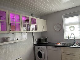 Impeccable 3- Bedroom House in Kirkcaldy