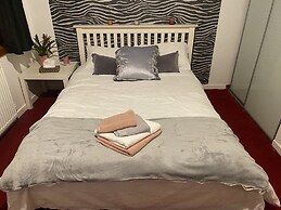 Impeccable 3- Bedroom House in Kirkcaldy