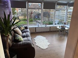 Impeccable 3- Bedroom House in Kirkcaldy