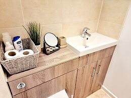 Beautiful 2-bed Apartment in Milton Keynes