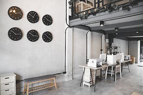 The Cube Hostel Khaosan