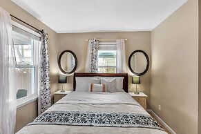 Lovely PET FRIENDLY three bedroom in desirable Urbandale Location! 3 H