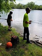 Lovely PET FRIENDLY three bedroom in desirable Urbandale Location! 3 H