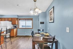 Lovely PET FRIENDLY three bedroom in desirable Urbandale Location! 3 H