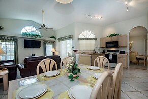 Beautiful Lake View 4 Bed /3 Bath Pool Villa 4 Bedroom Villa by Redawn