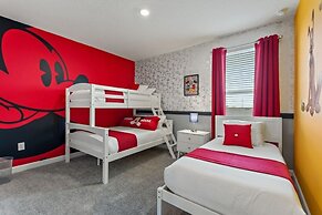 Luxury 6 Bedroom Gated Resort Villa Clo Villa by RedAwning