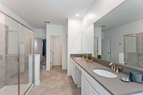 Luxury 6 Bedroom Gated Resort Villa Clo Villa by RedAwning