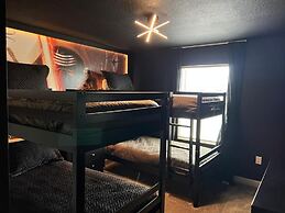 Amazing Story Lake Town Home With Pool 4 Bedroom Townhouse by RedAwnin