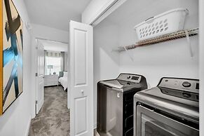 Amazing Story Lake Town Home With Pool 4 Bedroom Townhouse by RedAwnin