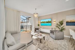 Amazing Story Lake Town Home With Pool 4 Bedroom Townhouse by RedAwnin