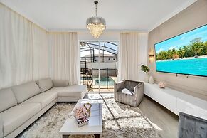 Amazing Story Lake Town Home With Pool 4 Bedroom Townhouse by RedAwnin