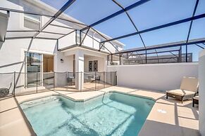 Amazing Story Lake Town Home With Pool 4 Bedroom Townhouse by RedAwnin