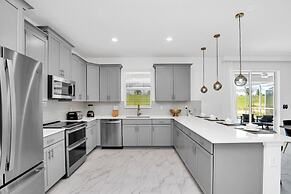 Ultimate7 Bedroom Champions 7 Villa by RedAwning