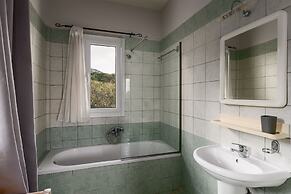 The Hillside Villas, Stunning Views & Private Pool