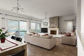 The Hillside Villas, Stunning Views & Private Pool