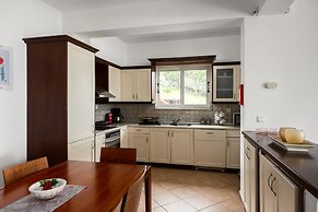 The Hillside Villas, Stunning Views & Private Pool