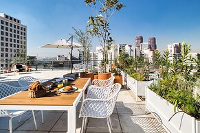 UTOPIC Polanco by ULIV