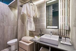 UTOPIC Polanco by ULIV