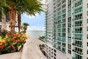 The Club at Brickell Bay Luxury Suites