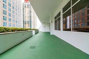 The Club at Brickell Bay Luxury Suites