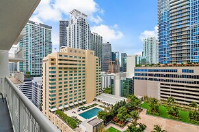 The Club at Brickell Bay Luxury Suites