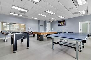 The Club at Brickell Bay Luxury Suites