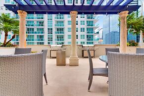 The Club at Brickell Bay Luxury Suites