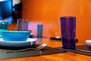 DTWN 2 Bed Condo with King Bed and Gym