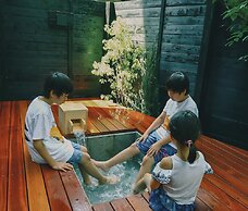 KARUIZAWA FOREST SEASONS