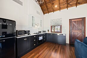 Grandview Accommodation - Hideaway Huts