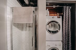 81sl - Hot Tub - Wifi - Pets Ok - Sleeps 4