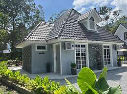 OYO Home 90711 Roses Villa