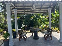 OYO Home 90711 Roses Villa