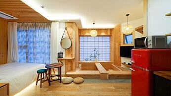 Groove-in Cafe Pension