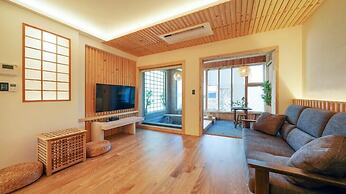 Groove-in Cafe Pension