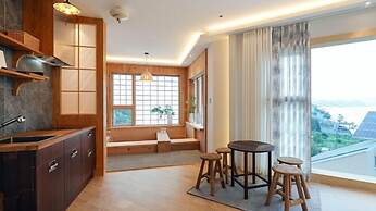 Groove-in Cafe Pension