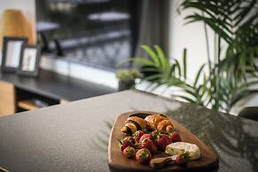 Stylish 2BR Apt with Balcony and View
