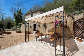 Podere del Ciacchi Among Tuscany Greenery