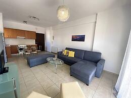 Impeccable Apt Sleeps 5 in Heraklion
