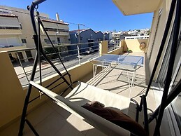 Impeccable Apt Sleeps 5 in Heraklion