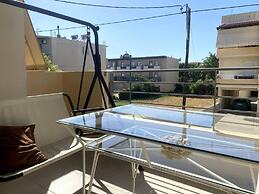 Impeccable Apt Sleeps 5 in Heraklion