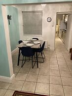 Lovely 2 Bed House Apartment in Boston Towncentre