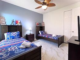 Lakeside 5bd Pool Hm Spa Gm Watersng-237ys 5 Bedroom Home by RedAwning