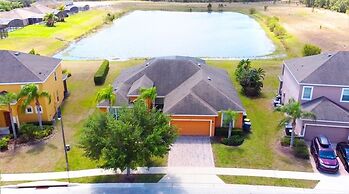 Lakeside 5bd Pool Hm Spa Gm Watersng-237ys 5 Bedroom Home by RedAwning