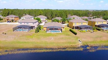 Lakeside 5bd Pool Hm Spa Gm Watersng-237ys 5 Bedroom Home by RedAwning