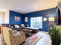 Spacious 5bd Pool Th, Champions Gate-1610mvd 5 Bedroom Townhouse by Re